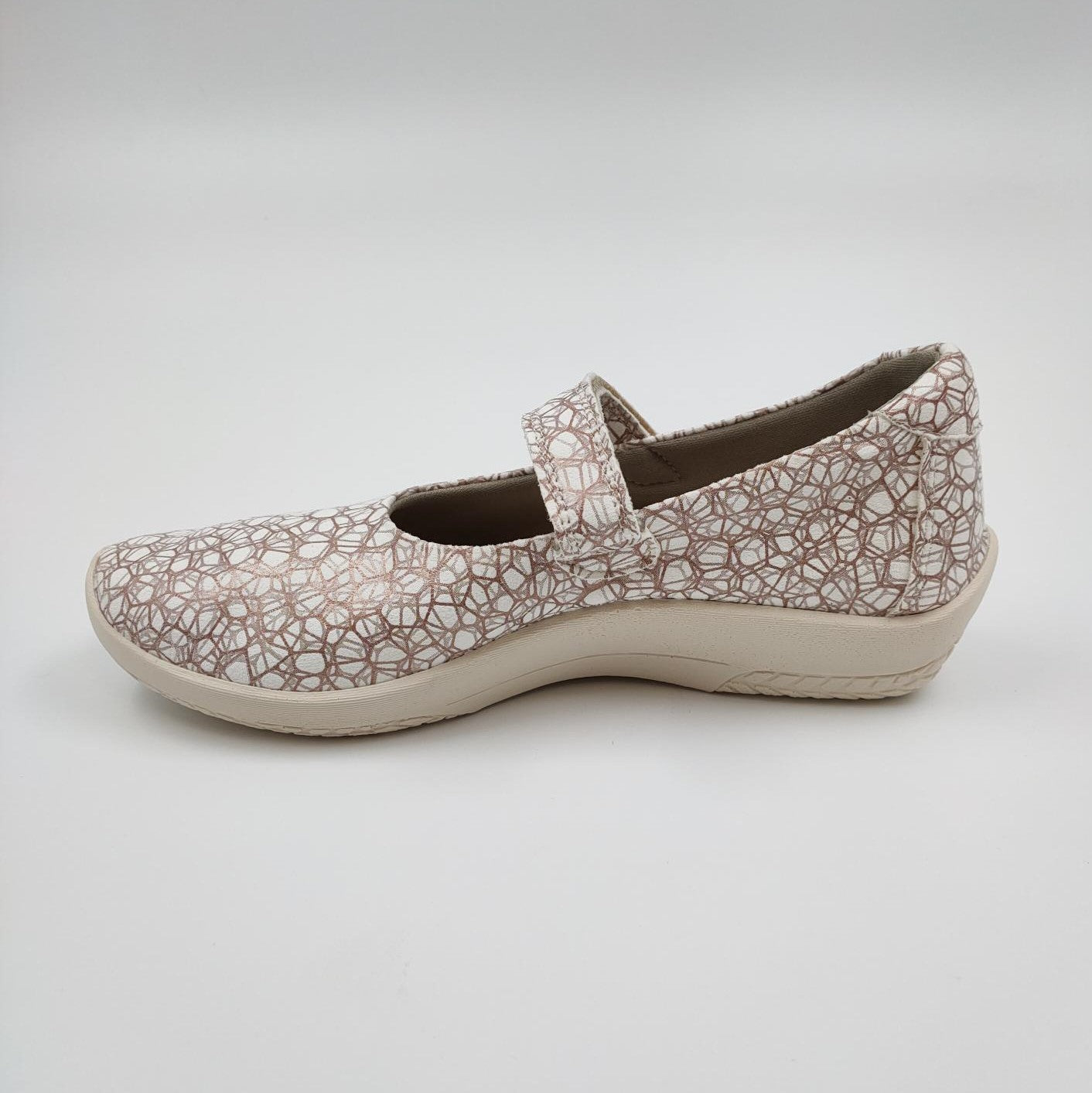 L45 H96 Liho White