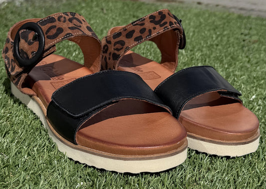Arc Sandals