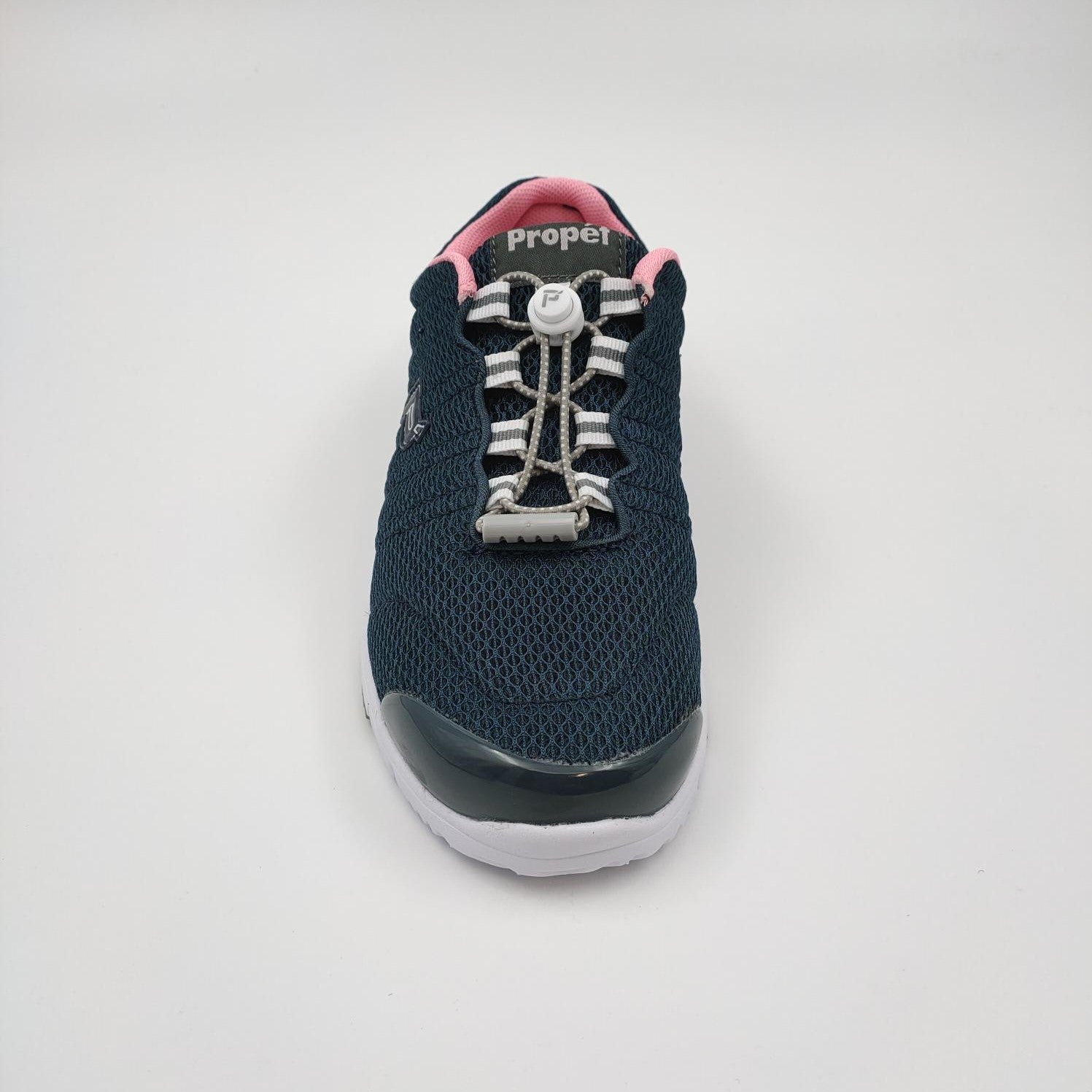 Travel walker deals shoes